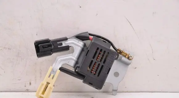 Lexus RX 450H Aerial antenna amplifier 9098005378