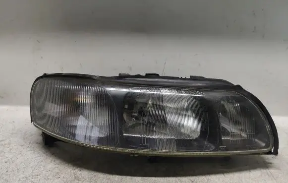Volvo XC70 Headlight/headlamp