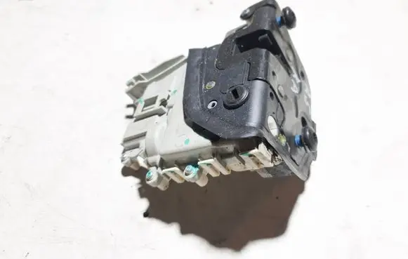 Audi A5 8T 8F Rear door lock 8K0839015C