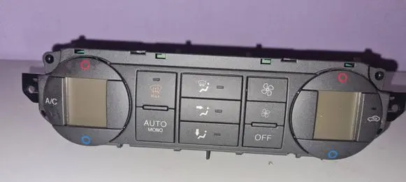 Ford Focus Climate control unit 6N4T18C612CA W6AA02174
