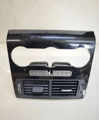Land Rover Range Rover Sport L494 Rear air vent grill GX63014A22AB GJ32014A22AA DK6M044E15