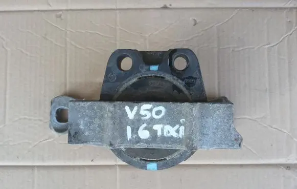 Volvo V50 Engine mount vacuum valve 