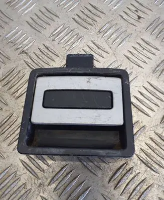 Toyota Avensis T270 Other trunk/boot trim element