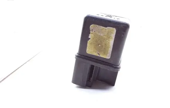 Nissan Almera Hazard warning light relay 