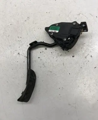 Audi A8 S8 D3 4E Accelerator throttle pedal 4E2723523C 6PV00802645