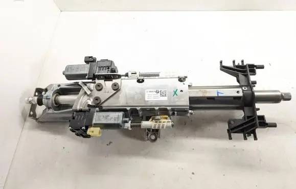 BMW 7 G11 G12 Steering wheel axle 7045955