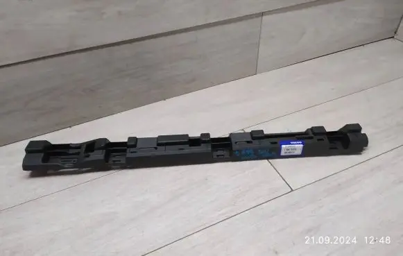 Volvo S60 Sill supporting ledge 31448920