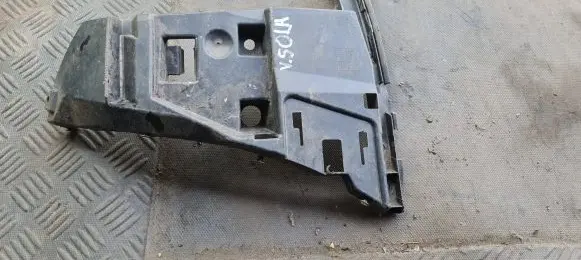 Volvo XC70 Front bumper mounting bracket 09484269
