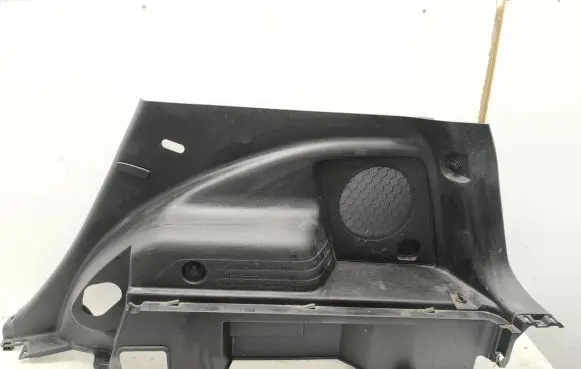 Trunk/boot side trim panel