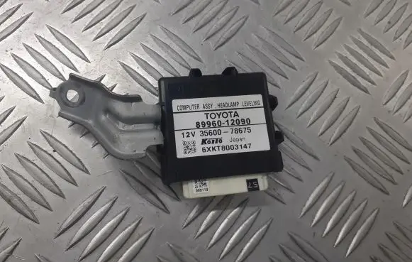 Toyota Auris 150 Other devices 89960-12090