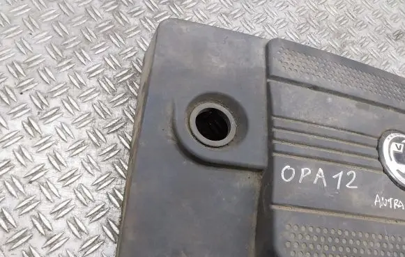 Opel Astra J Engine cover (trim)