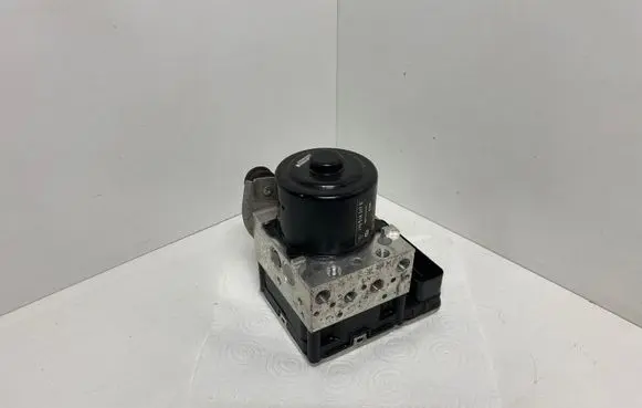 Volkswagen Touareg II ABS Pump 7P0907379K