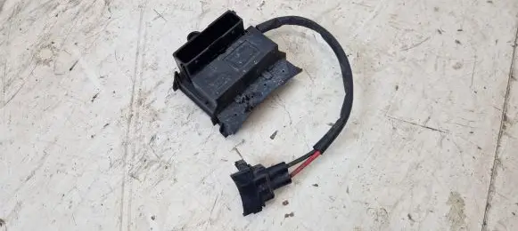 Saab 9-3 Ver2 Coolant fan relay 1379151