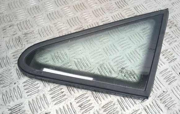 Volkswagen Sharan Front triangle window/glass 