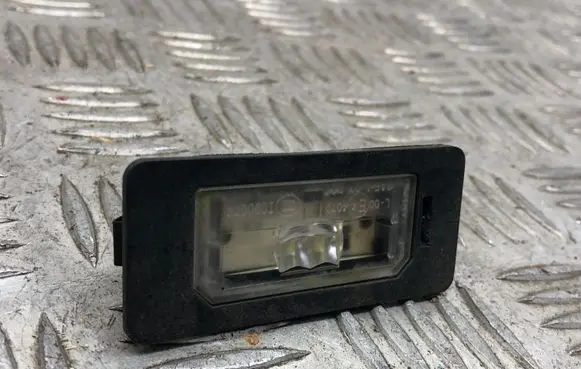 BMW 5 E60 E61 Number plate light 7193293 122021324