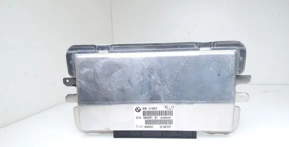 BMW 5 F10 F11 Air suspension control unit module (rear) 6855281