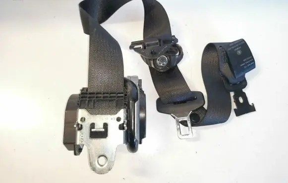 Chevrolet Cruze Front seatbelt 619516700A