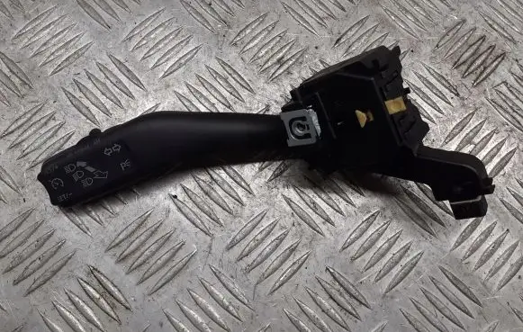 Volkswagen Golf Plus Indicator stalk V15-80-3228