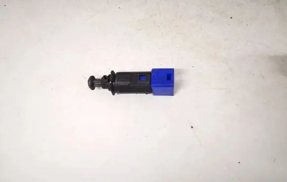 Renault Espace - Grand espace IV Brake pedal sensor switch 110895