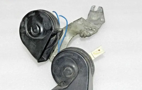 Citroen C5 Horn signal 6236L1 9684804180