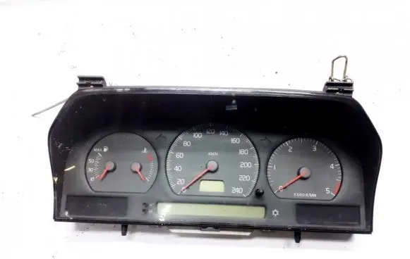 Volvo S70 V70 V70 XC Speedometer (instrument cluster) 9451530