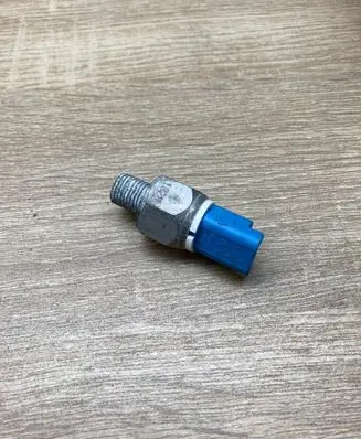 Citroen C8 Oil pressure sensor 02056835102