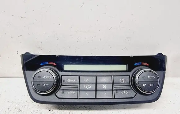 Toyota RAV 4 (XA40) Climate control unit 5590042440