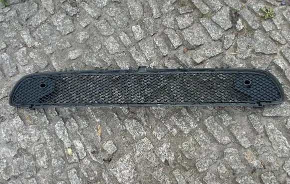 Mercedes-Benz GLA W156 Front bumper lower grill A1568853122 287120034 11279981