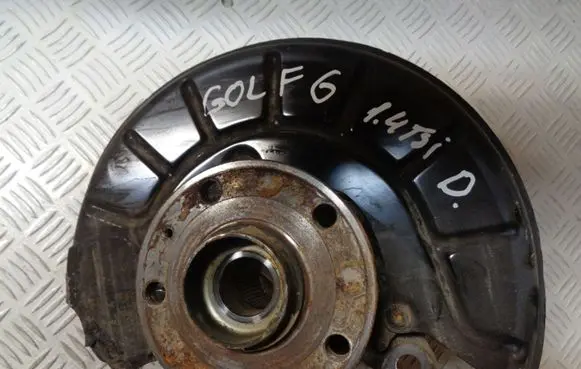 Volkswagen Golf VI Front wheel hub
