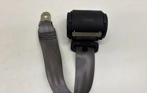 Audi Cabriolet B3 8G Rear seatbelt 8G0857709C