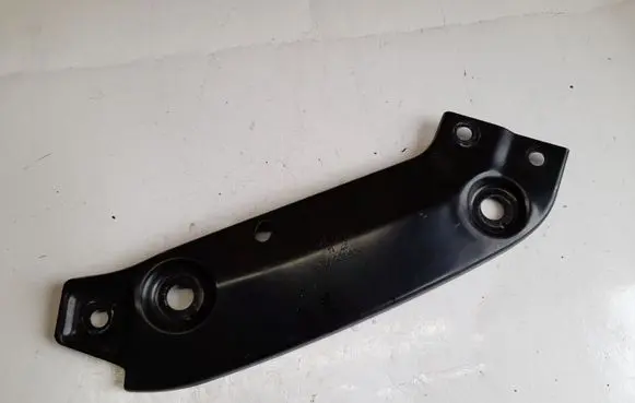 Volkswagen Jetta VI Radiator support slam panel bracket 5C6805932