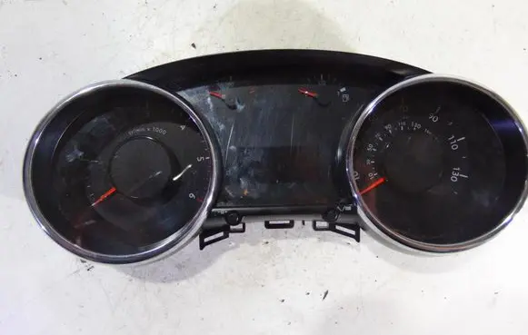 Peugeot 3008 I Speedometer (instrument cluster) 9805233280