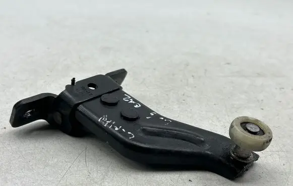 Ford C-MAX II Sliding door upper roller guide/hinge AM51U25029AF