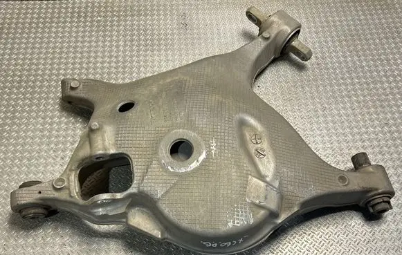 Rear upper control arm/wishbone