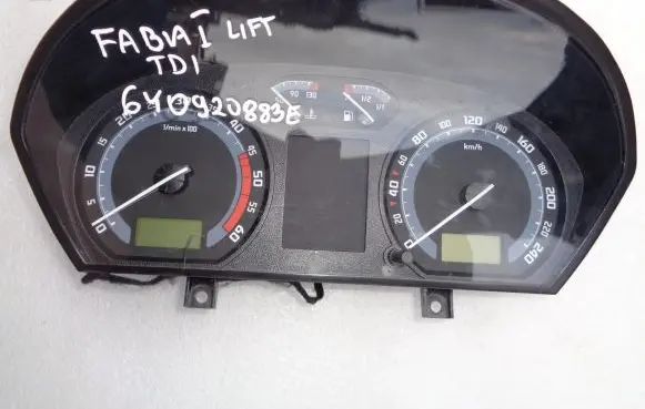Skoda Fabia Mk1 (6Y) Speedometer (instrument cluster) 6Y0920883E