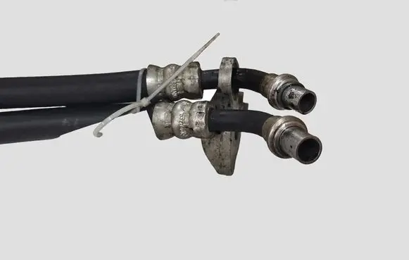 BMW 5 E60 E61 Gearbox oil cooler pipe/hose 7800488