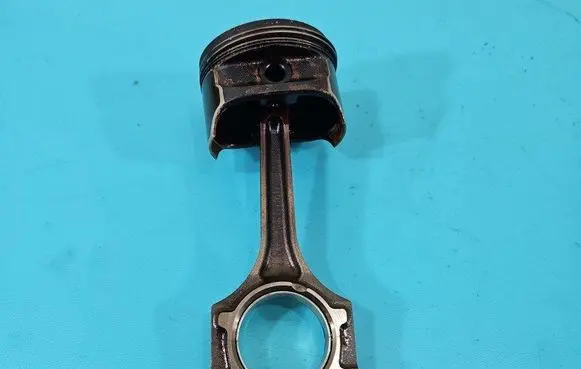 Piston