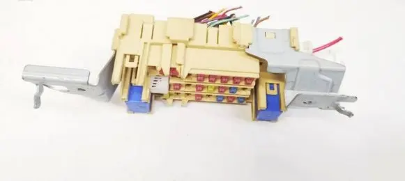 Nissan Juke I F15 Fuse box set