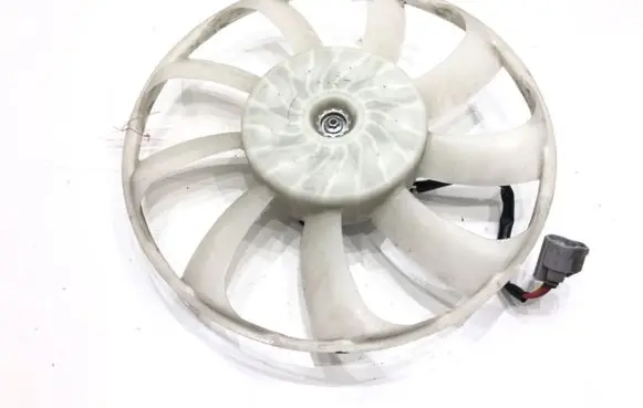 Toyota RAV 4 (XA40) Fan set 16363-36180
