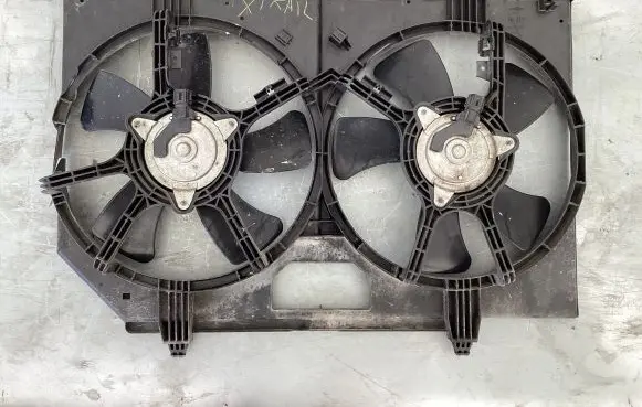 Nissan X-Trail T30 Air conditioning (A/C) fan (condenser) 