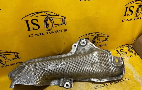 Dacia Sandero III Exhaust heat shield 747618673R