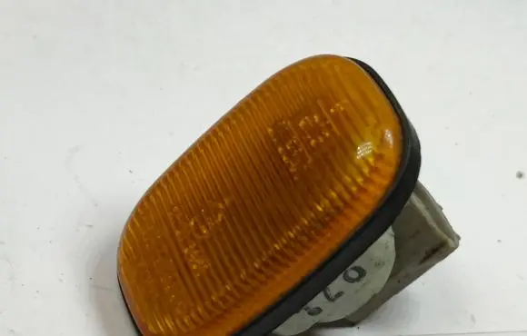 Toyota Picnic Front fender indicator light 6R019461