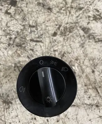Volkswagen Transporter - Caravelle T5 Light switch