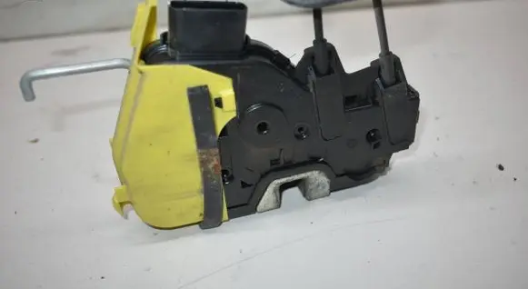 KIA Niro Front door lock 81310G5010