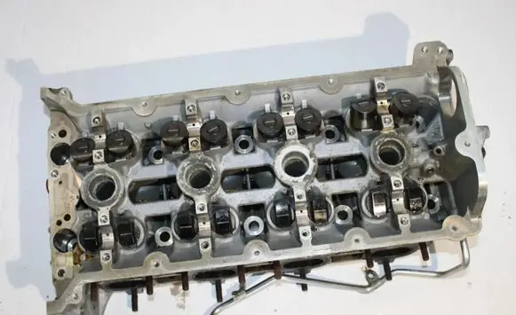 Porsche Cayenne (92A) Engine head 