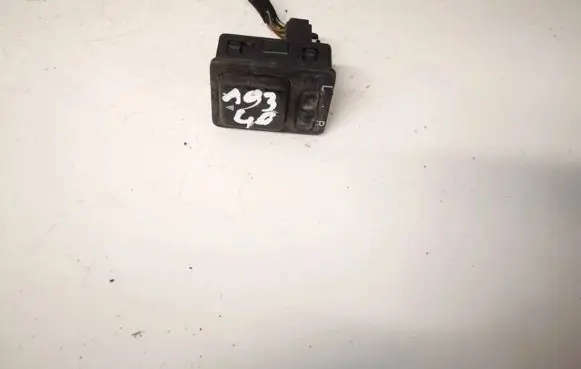 Toyota Avensis T220 Wing mirror switch 8487005020 84870-05020