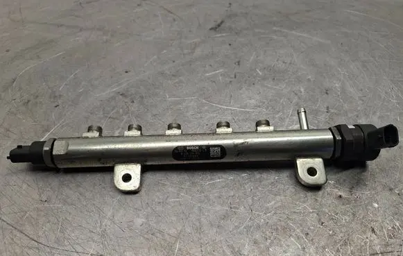 Opel Signum Fuel main line pipe 55187885 0445214056 0281002507