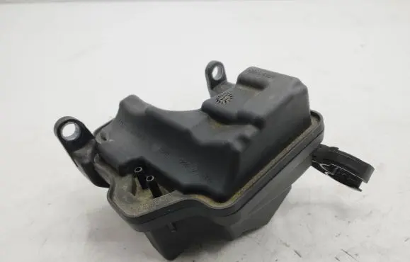 Mini Cooper Countryman R60 Vacuum air tank 7560916