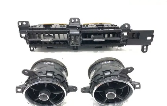 Toyota Auris E180 Dashboard side air vent grill/cover trim 5567002400