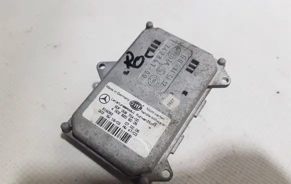 Mercedes-Benz E W211 Xenon control unit/module DYLSKRETU A0028206026 5DF00870400
